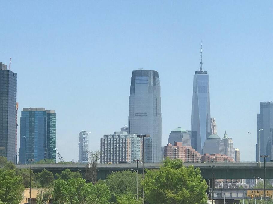 Private Apartment With Nyc Views Right Outside Nyc Jersey City Exterior photo